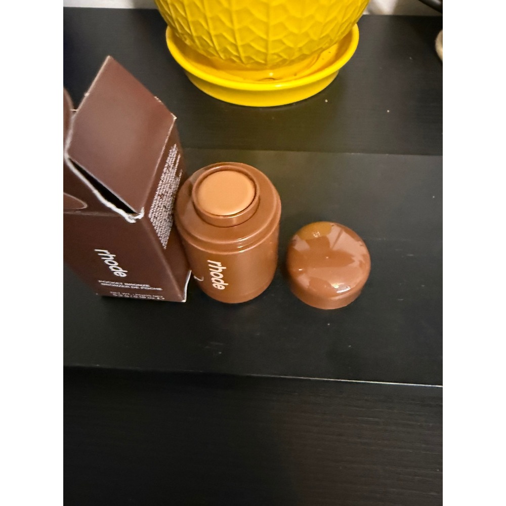 Rhode Pocket Bronze authentic Sunbed Cream Bronzer Stick 5.3g New in box - Picture 3 of 4